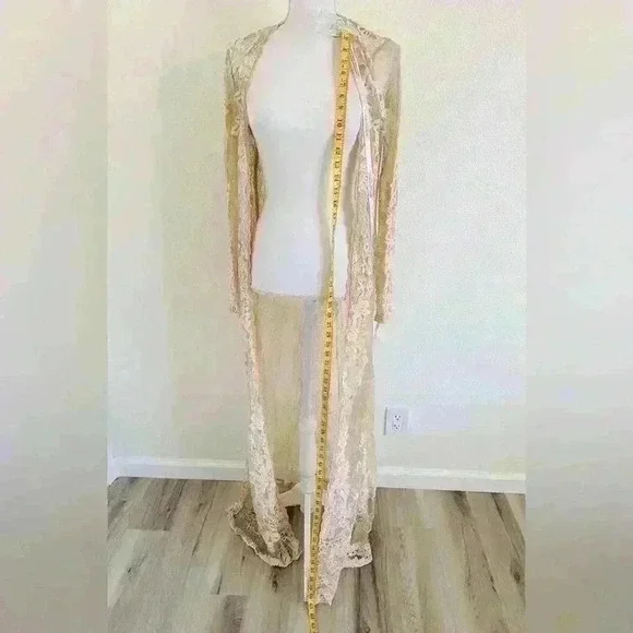 Misguided Premium Lace Maxi Kimono Size 6 - Picture 5 of 10